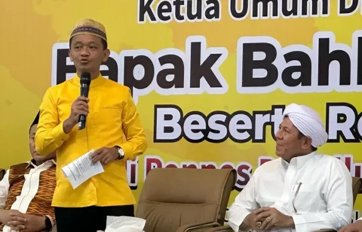 Bahlil Safari Ramadan ke Ponpes pada Pasuruan, Minta Santri Doakan Prabowo kemudian Bangsa