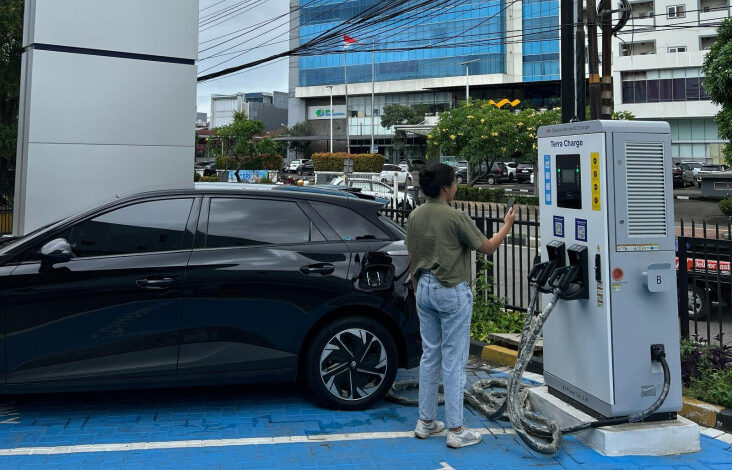 Instalasi DC Fast Charger Baru Hadir di tempat tempat BYD Haka Auto