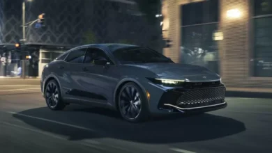 Toyota Hadirkan Crown dengan 4 Model Sekaligus