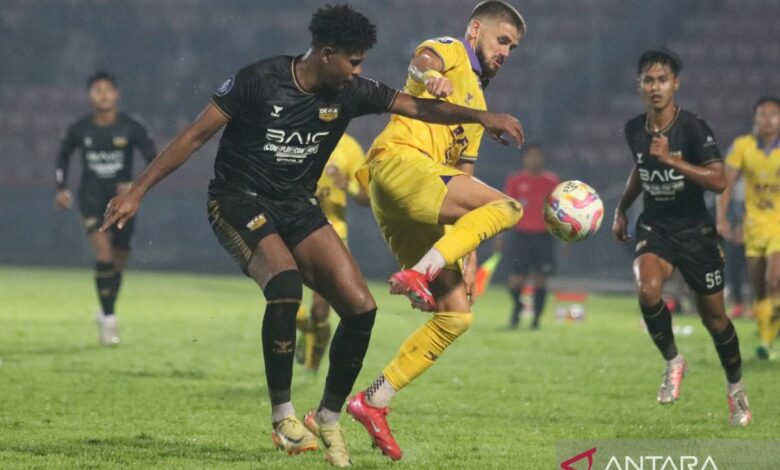 Pemain asing Kompetisi 1 yang mana dimaksud dipanggil negaranya dalam jeda internasional