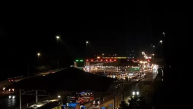 Arus Balik, Gerbang Tol Cikatama Dipadati Kendaraan dari Trans Jawa Waktu petang Hal ini